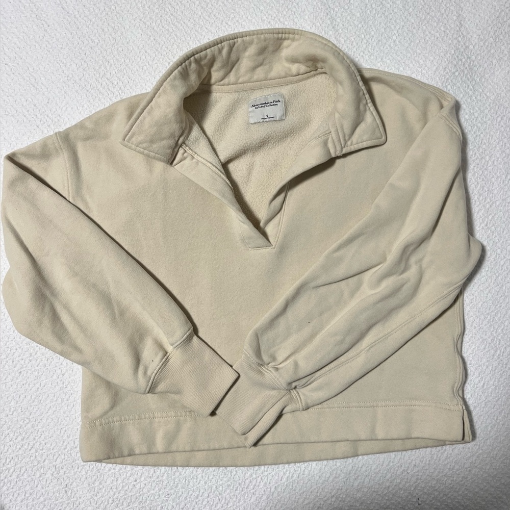 Abercrombie Drama Wedge V Neck Sweatshirt